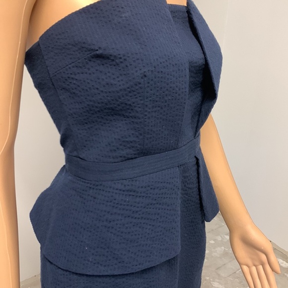 Banana Republic Navy Strapless Peplum Dress, size 2 Petite - Picture 4 of 13